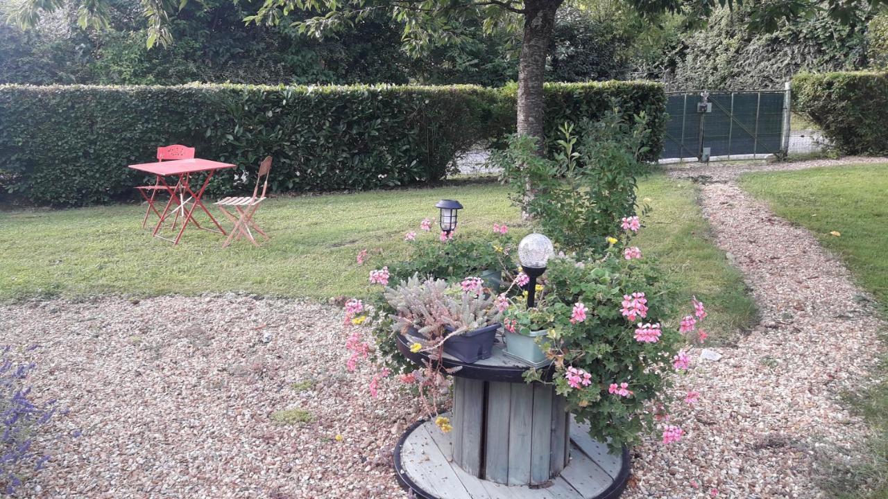 Chambre D'Hote Avec Piscine Couverte Coulaines Exterior photo